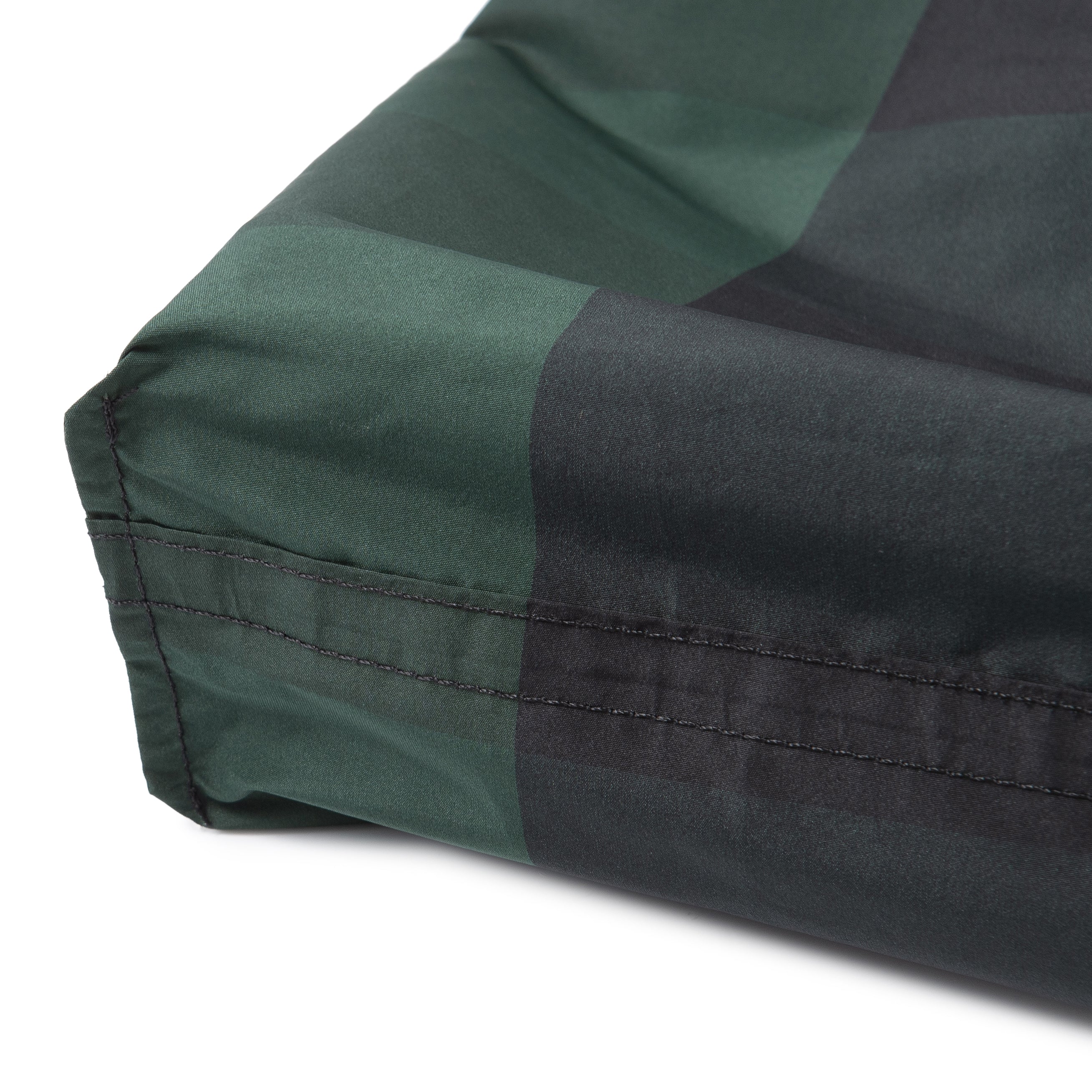 유니버스 체크 나일론 토트백 - 딥그린 체크