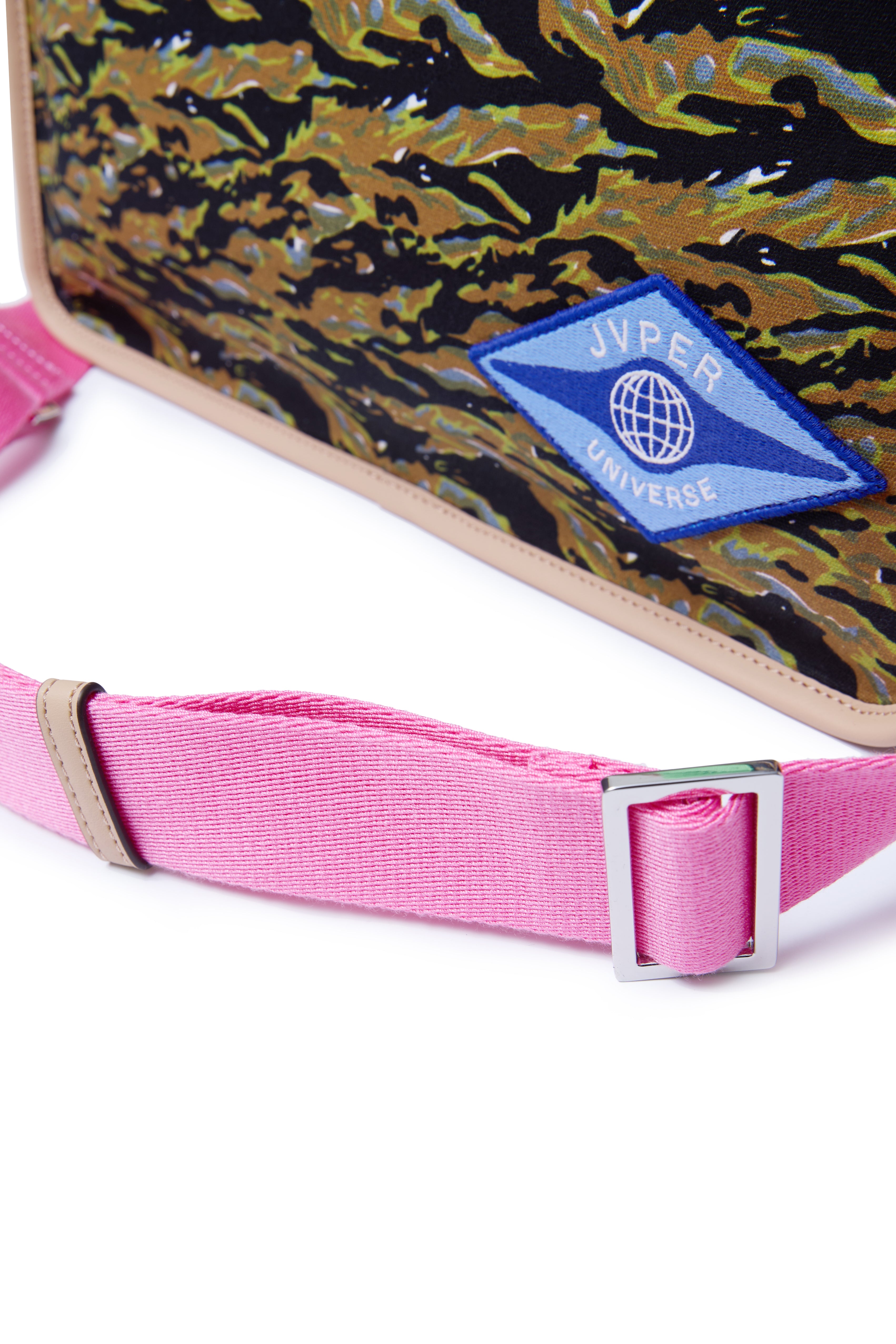 타이거 스트라이프 카모 캔버스 박스백 – 네온 웨빙 포인트